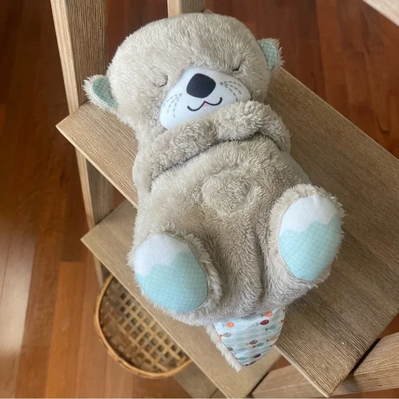Fisher-Price Soothe’nSnuggle Otter Infant Baby Plush Toy & Sound Machine Bedtime - Picture 1 of 9